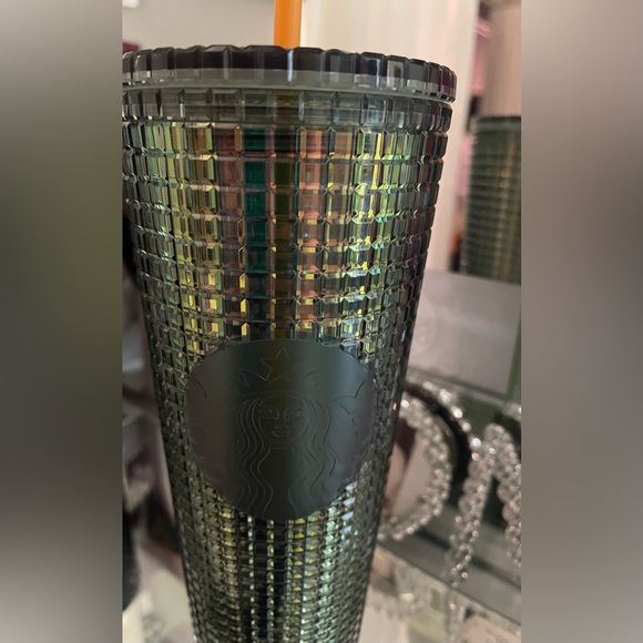 Emerald Green Tumbler - Picture 1 of 4